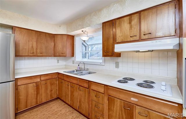 724 Le Manns Drive, Manchester, MO 63021