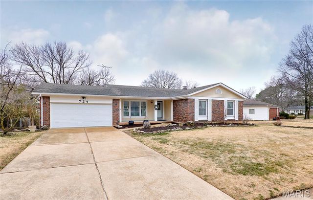 724 Le Manns Drive, Manchester, MO 63021