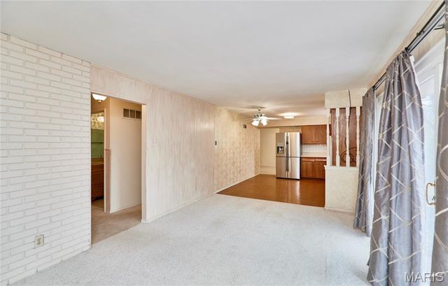 724 Le Manns Drive, Manchester, MO 63021