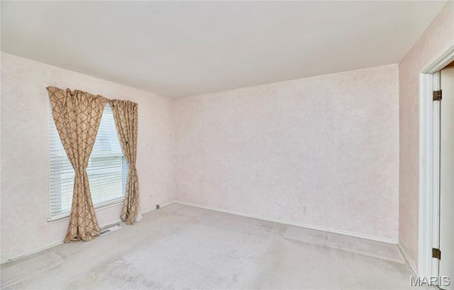 724 Le Manns Drive, Manchester, MO 63021