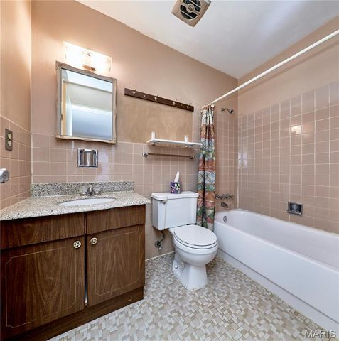 724 Le Manns Drive, Manchester, MO 63021