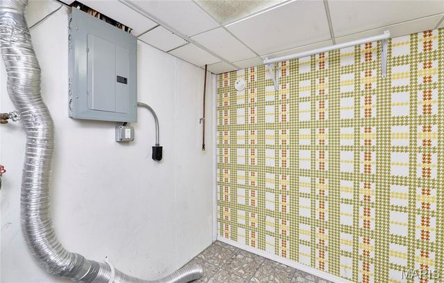 724 Le Manns Drive, Manchester, MO 63021