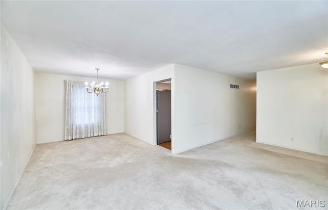 724 Le Manns Drive, Manchester, MO 63021