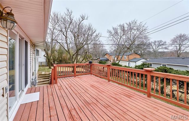 724 Le Manns Drive, Manchester, MO 63021