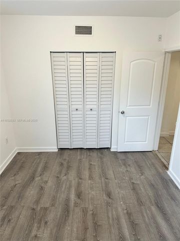 1129 NW 3rd St 101, Miami, FL 33128