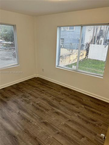 1129 NW 3rd St 101, Miami, FL 33128