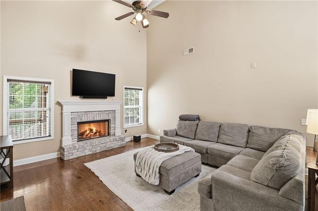 55 Applewood Lane, Taylorsville, GA 30178