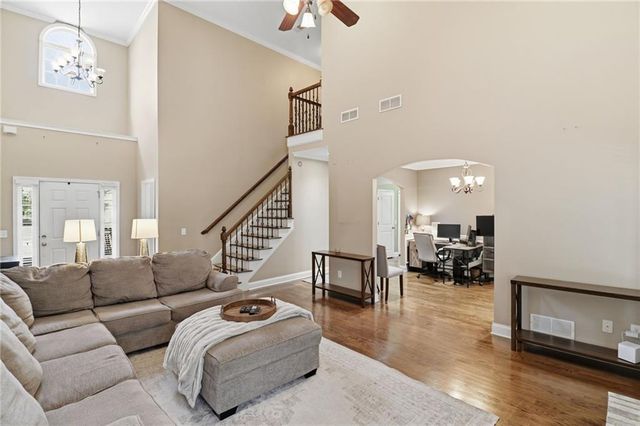 55 Applewood Lane, Taylorsville, GA 30178