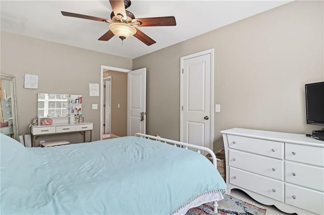 55 Applewood Lane, Taylorsville, GA 30178
