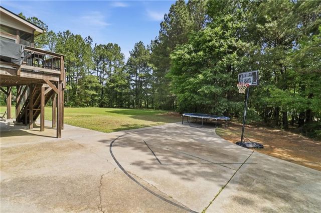 55 Applewood Lane, Taylorsville, GA 30178