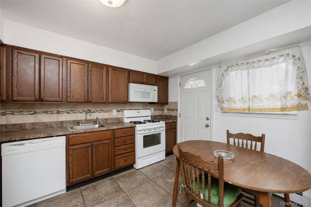 120-31 FRANCIS LEWIS Boulevard, Cambria Heights, NY 11411