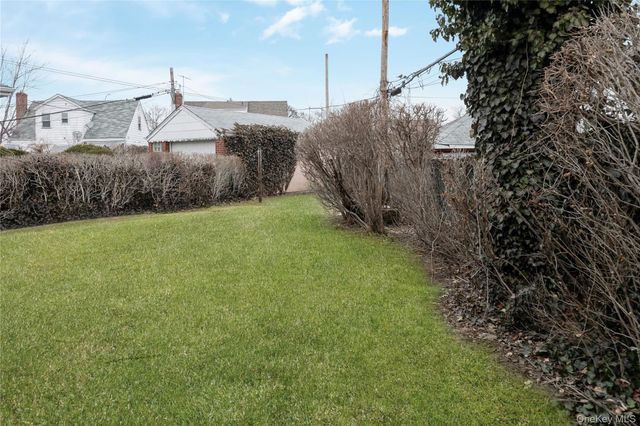 120-31 FRANCIS LEWIS Boulevard, Cambria Heights, NY 11411