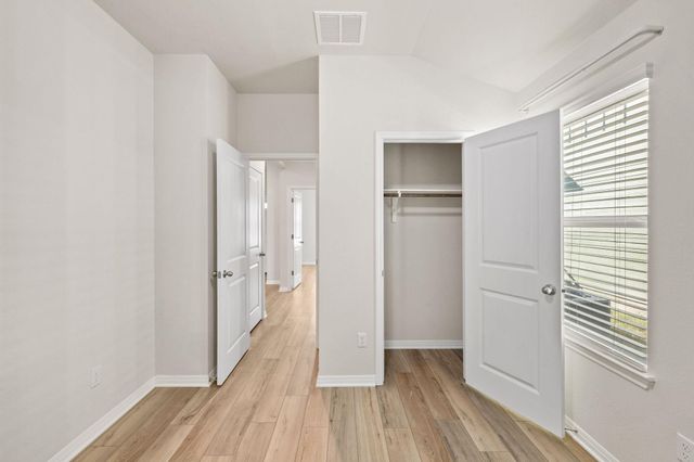 700 Autumn Stem PL, Manchaca, TX 78748