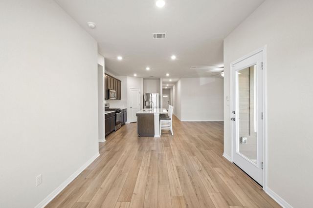 700 Autumn Stem PL, Manchaca, TX 78748