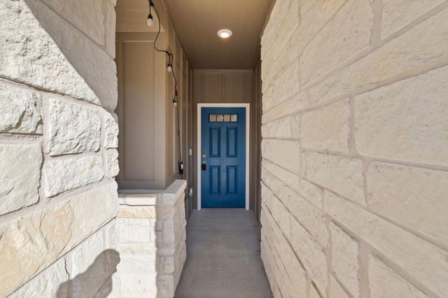 700 Autumn Stem PL, Manchaca, TX 78748