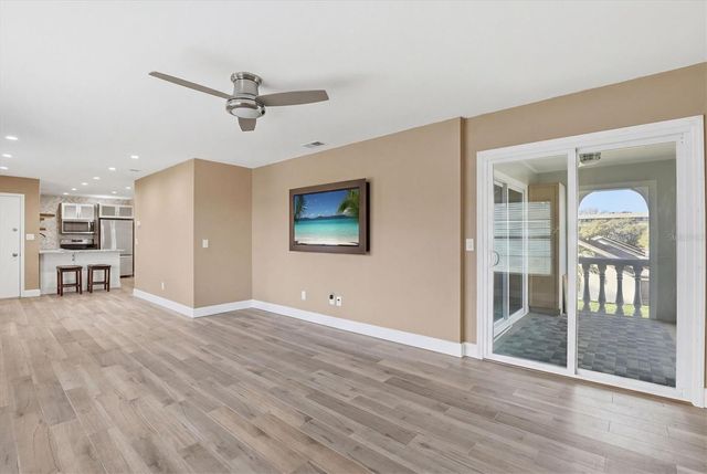 1250 S PINELLAS AVENUE 214, Tarpon Springs, FL 34689