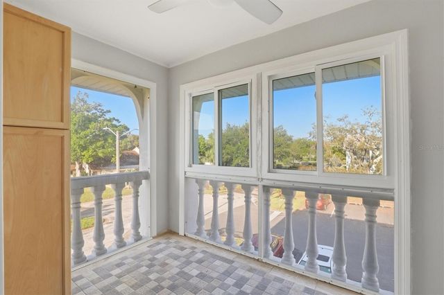 1250 S PINELLAS AVENUE 214, Tarpon Springs, FL 34689