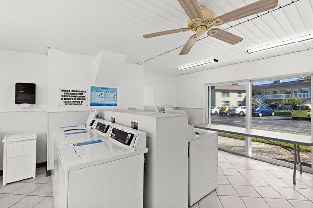 1250 S PINELLAS AVENUE 214, Tarpon Springs, FL 34689