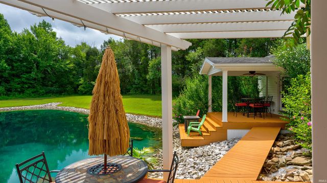 16834 N State Road 66, Magnet, IN 47520