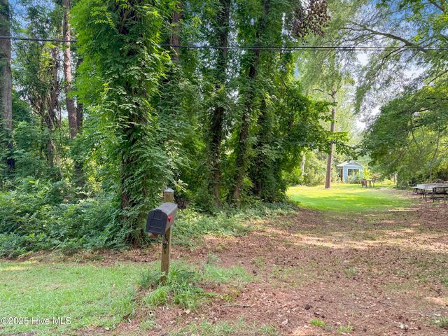 207 Dogwood Trail, Elizabeth City, NC 27909