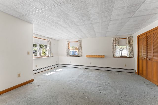 48 Westbrook Dr, Seekonk, MA 02771
