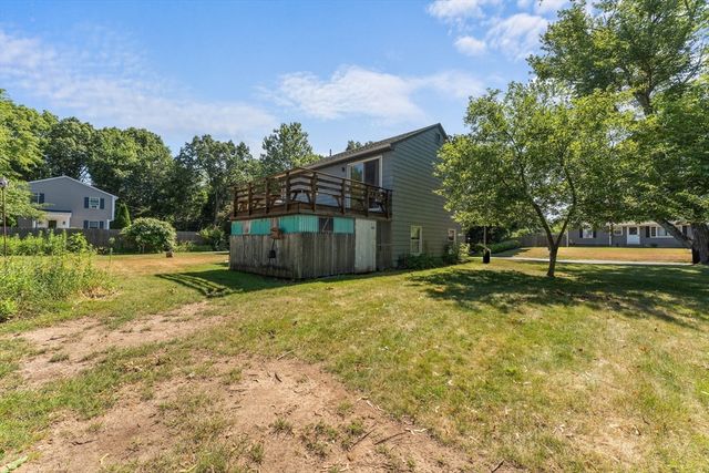 48 Westbrook Dr, Seekonk, MA 02771
