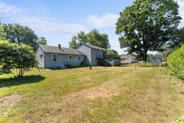 48 Westbrook Dr, Seekonk, MA 02771