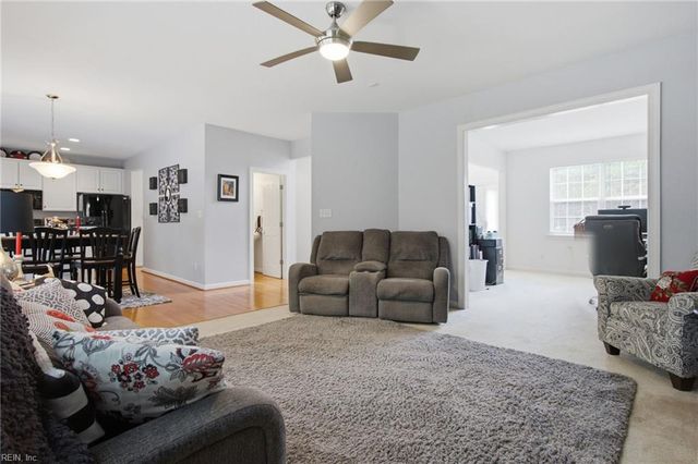 3 Volunteer TRL, Poquoson, VA 23662