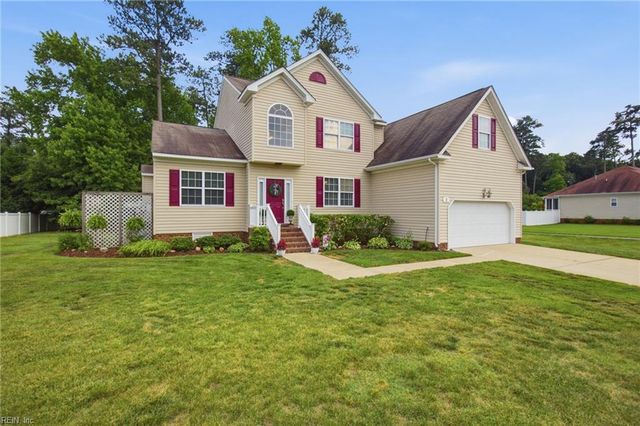 3 Volunteer TRL, Poquoson, VA 23662