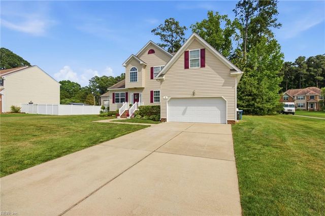 3 Volunteer TRL, Poquoson, VA 23662