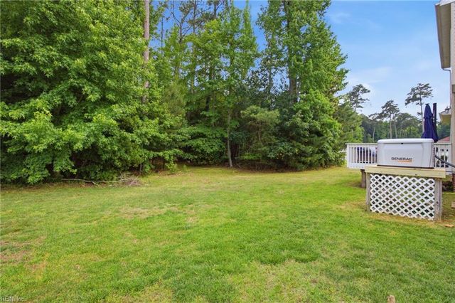 3 Volunteer TRL, Poquoson, VA 23662