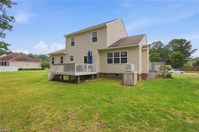 3 Volunteer TRL, Poquoson, VA 23662