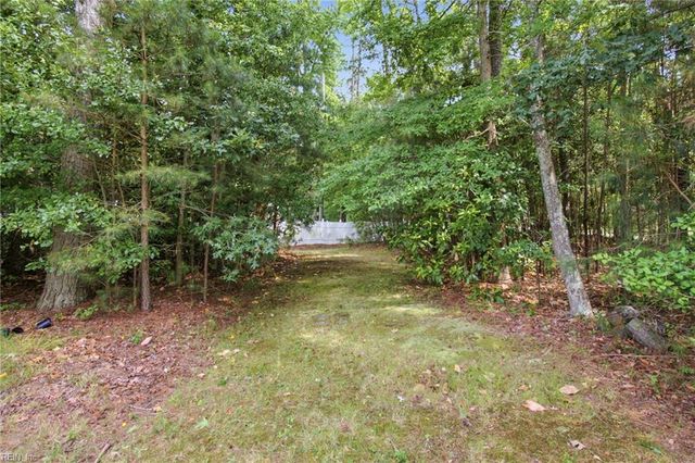 3 Volunteer TRL, Poquoson, VA 23662