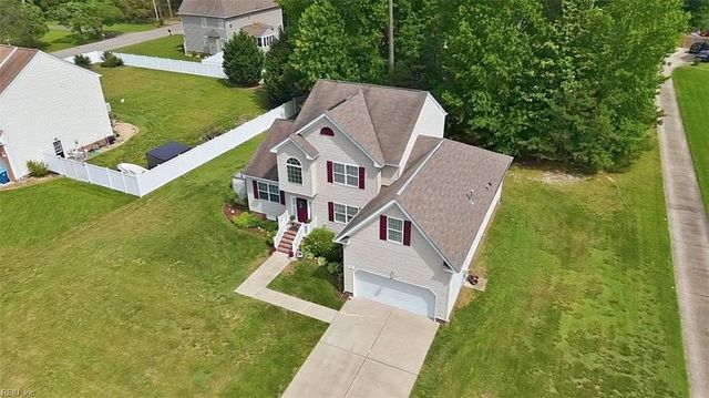 3 Volunteer TRL, Poquoson, VA 23662