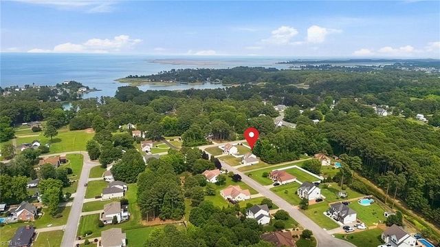 3 Volunteer TRL, Poquoson, VA 23662