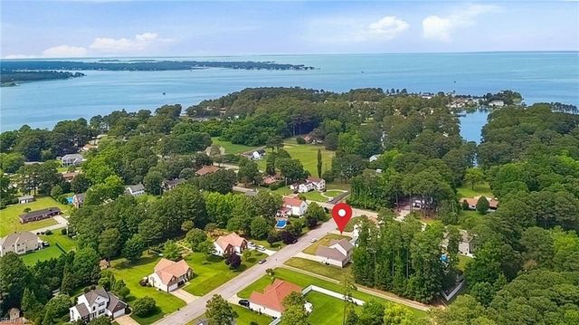 3 Volunteer TRL, Poquoson, VA 23662