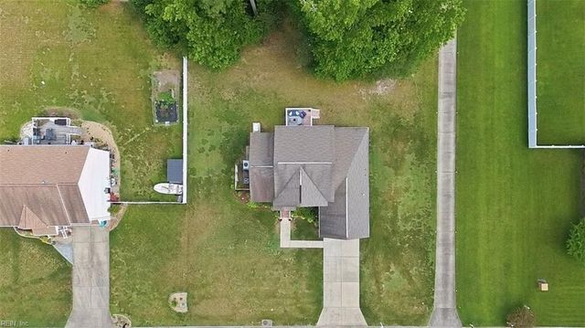 3 Volunteer TRL, Poquoson, VA 23662