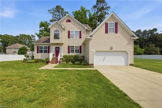3 Volunteer TRL, Poquoson, VA 23662