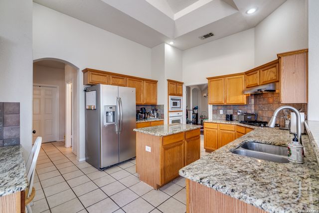 19534 Mill Oak, San Antonio, TX 78258