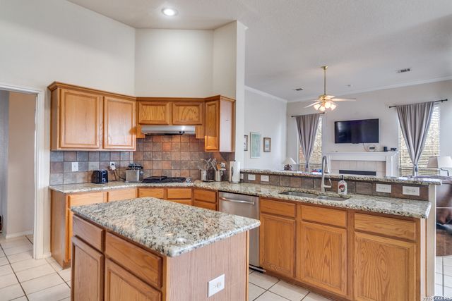 19534 Mill Oak, San Antonio, TX 78258