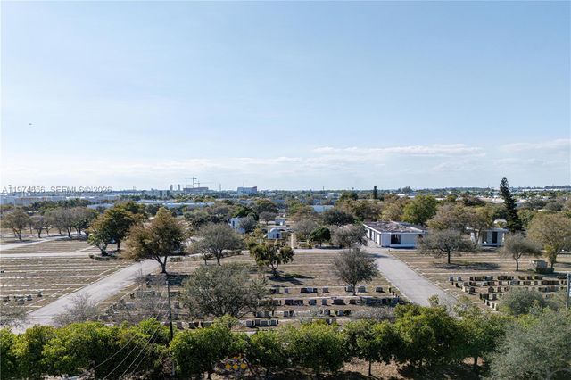 10181 NW 27th St, Doral, FL 33172