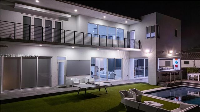 10181 NW 27th St, Doral, FL 33172