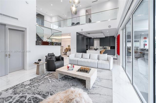 10181 NW 27th St, Doral, FL 33172