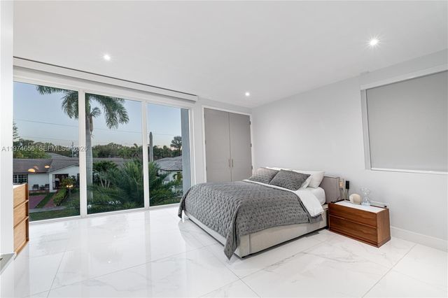 10181 NW 27th St, Doral, FL 33172