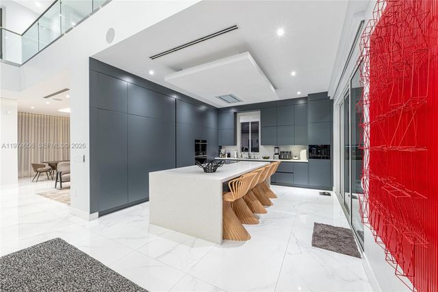 10181 NW 27th St, Doral, FL 33172