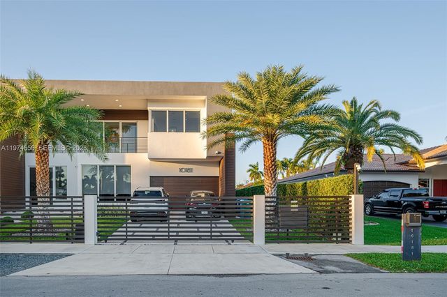 10181 NW 27th St, Doral, FL 33172