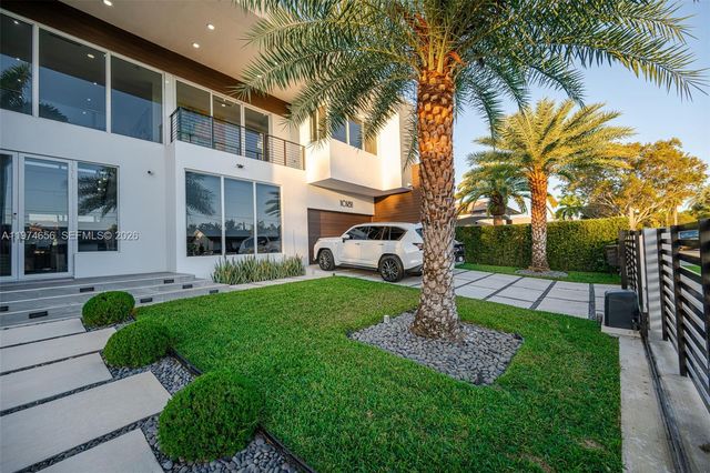 10181 NW 27th St, Doral, FL 33172