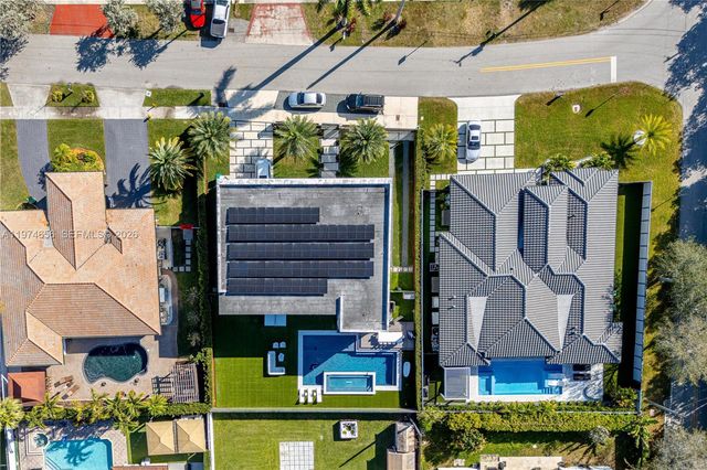 10181 NW 27th St, Doral, FL 33172