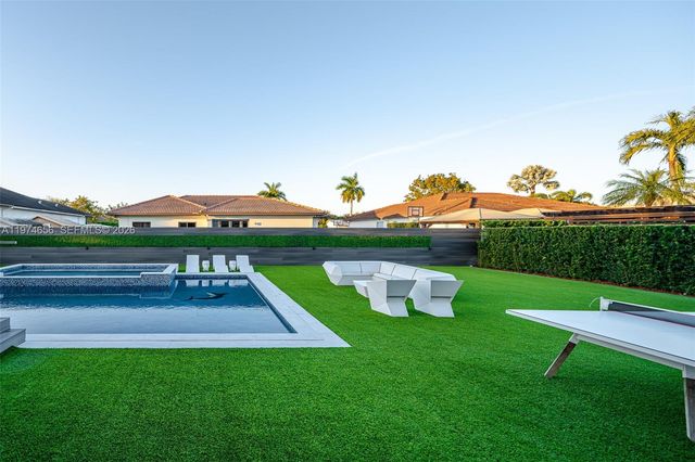 10181 NW 27th St, Doral, FL 33172