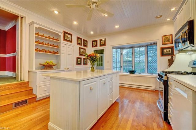 1017 Cambridge CRES, Norfolk, VA 23508